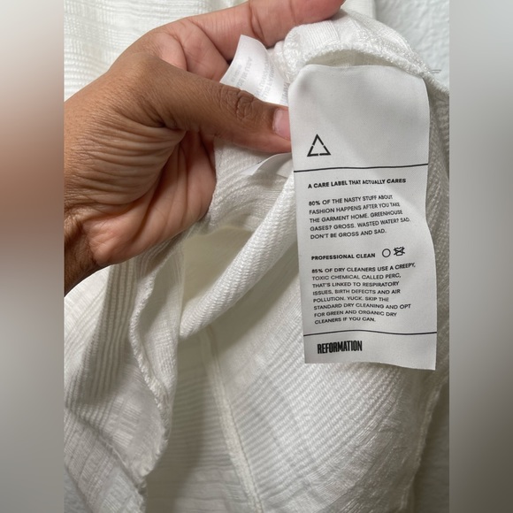 Reformation Cream Mock neck long sleeve blouse xxs
Purchased from The Real Real - Picture 8 of 14